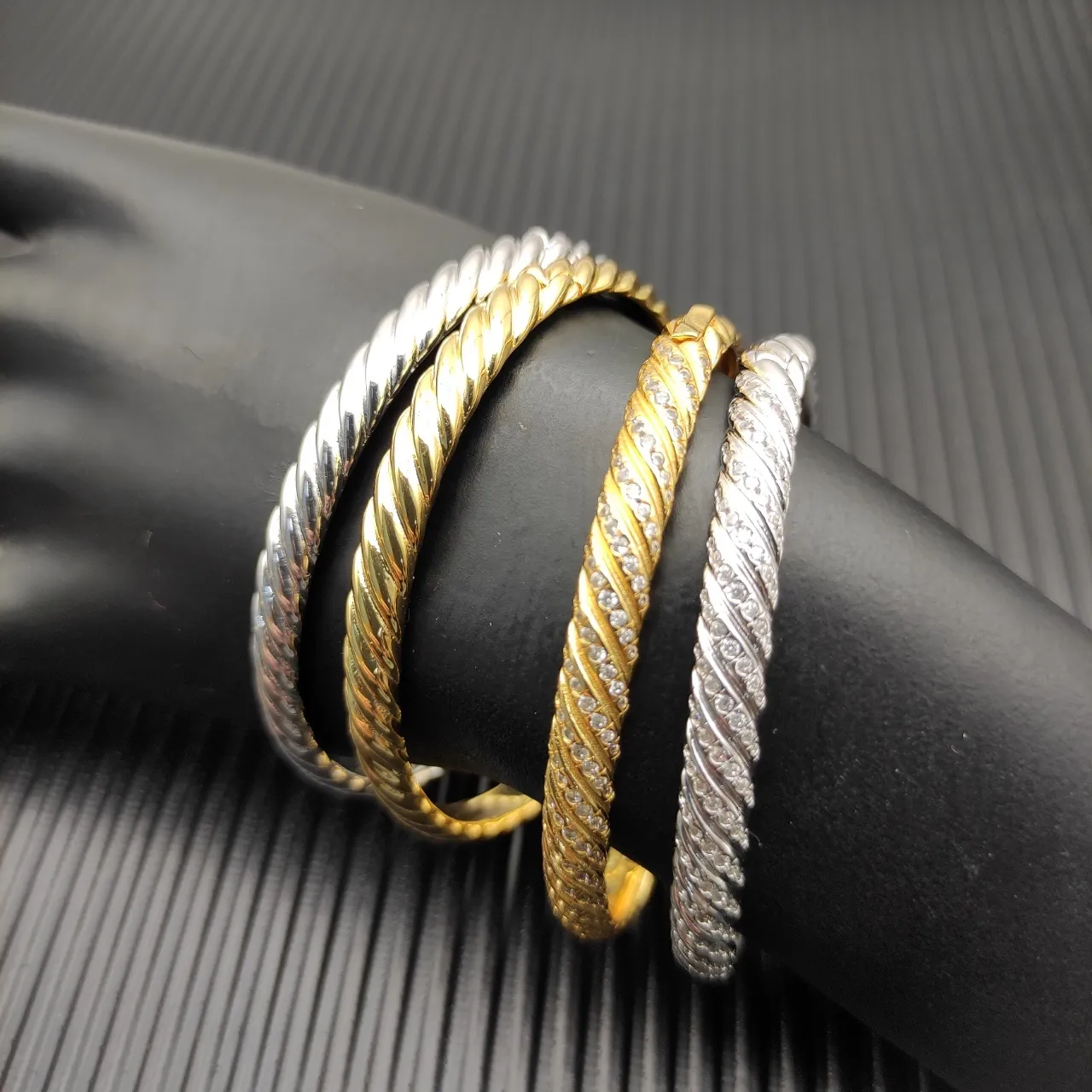 Tiffany & Co. HardWear Corde torsadée pavé bracelet 2