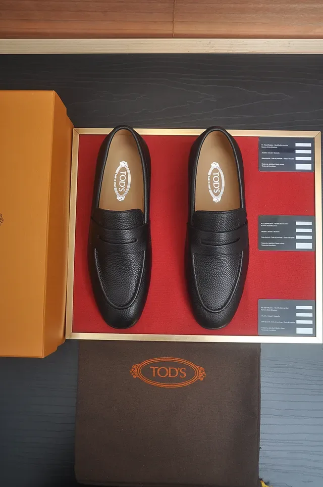 Tod's Black Brown Pebbled Leather Penny Strap Loafer 5