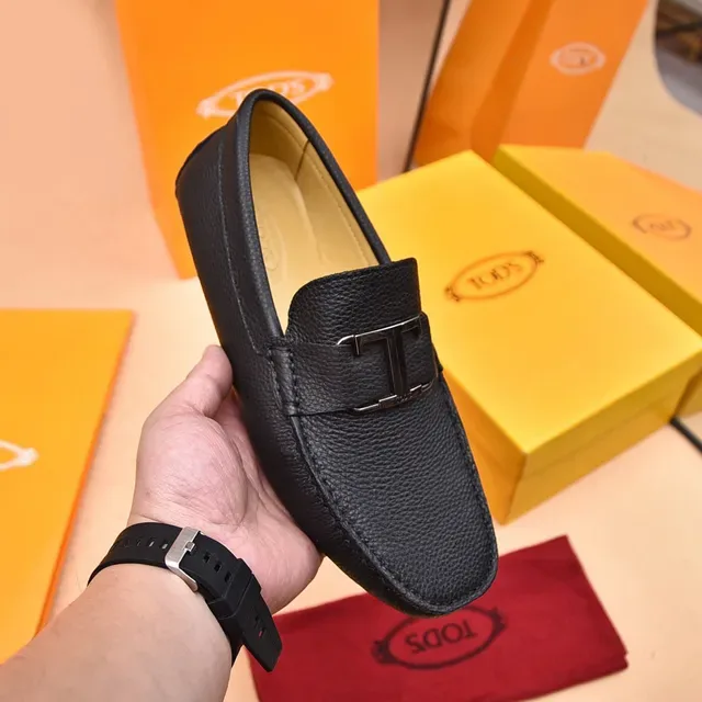 Mocassins Tod's Double T Noir Cuir Pebbled Slip-On 6