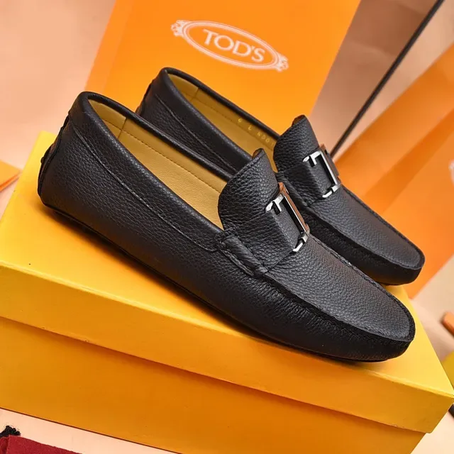Mocassins Tod's Double T Noir Cuir Pebbled Slip-On 8