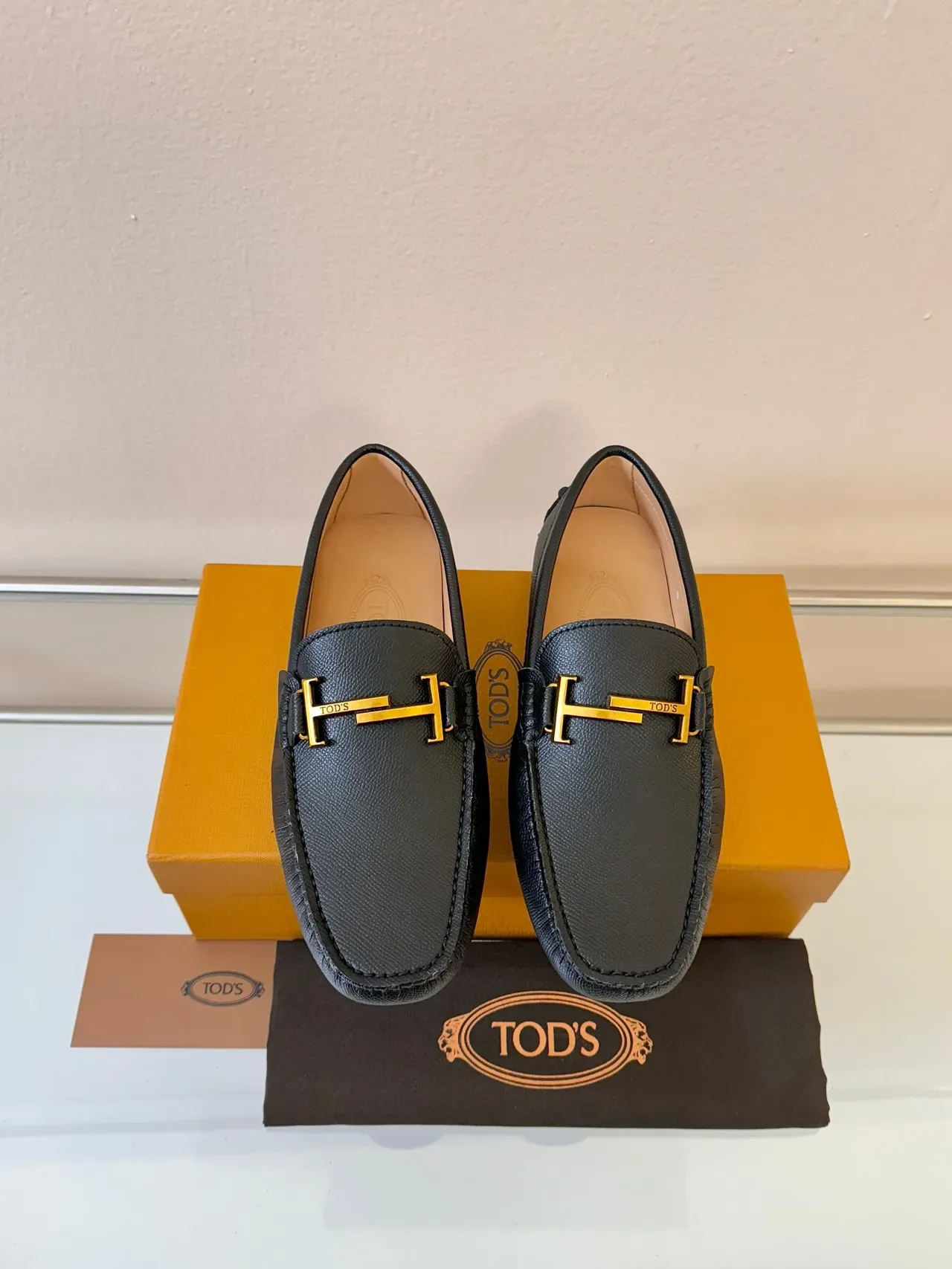 Tod's Gommino Black Gold Pebble-Sole H-Bit Hardware Loafer 6
