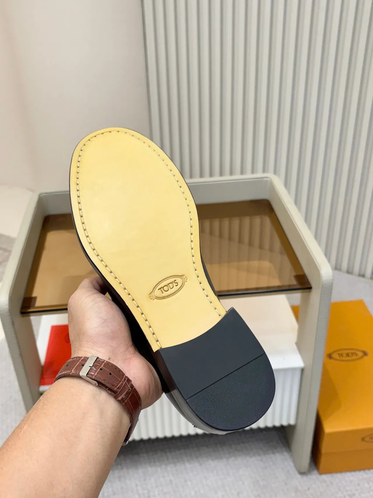 Tod's Gommino Loafer en Cuir Patenté Noir 2