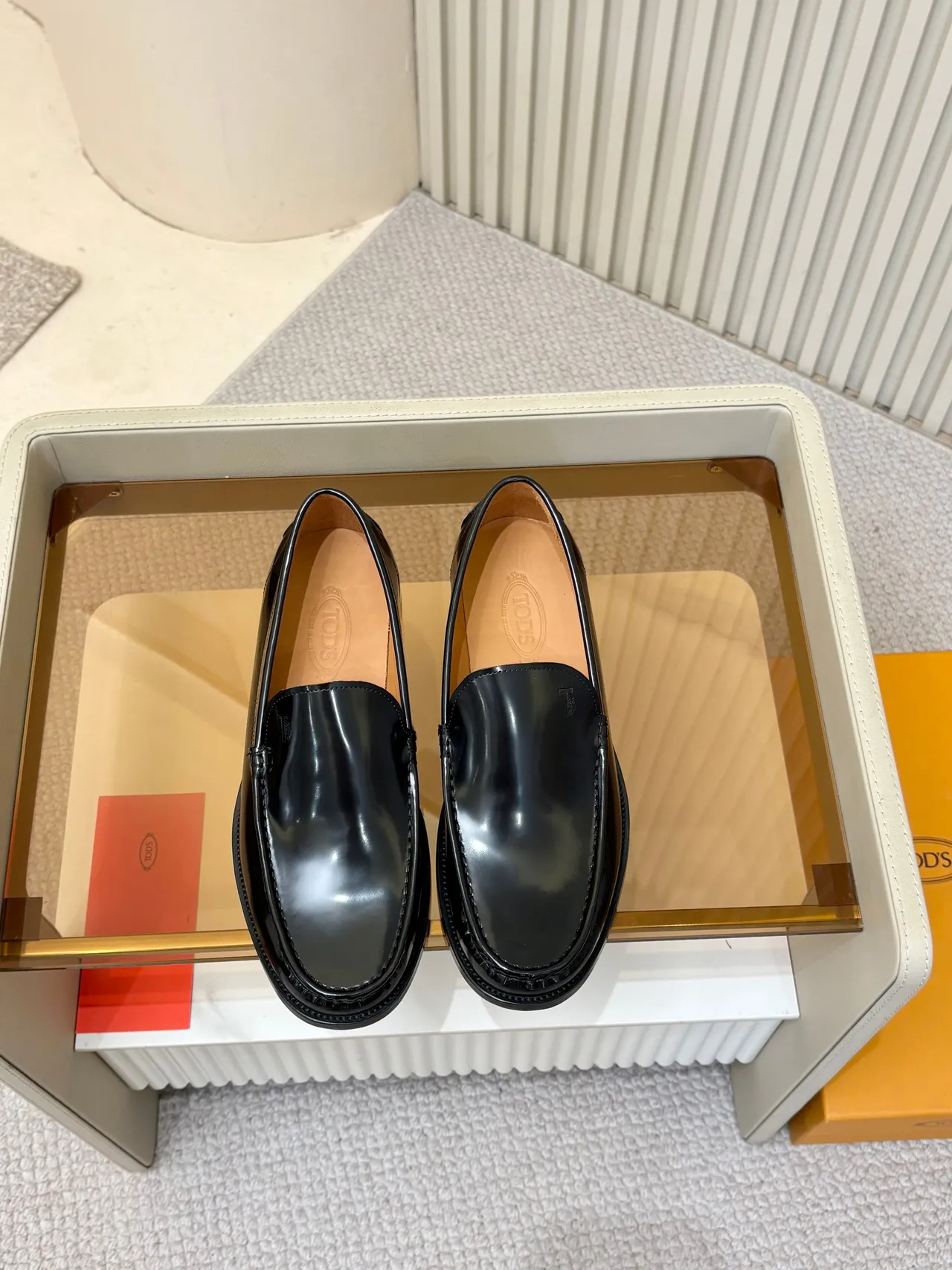 Tod's Gommino Loafer en Cuir Patenté Noir 5