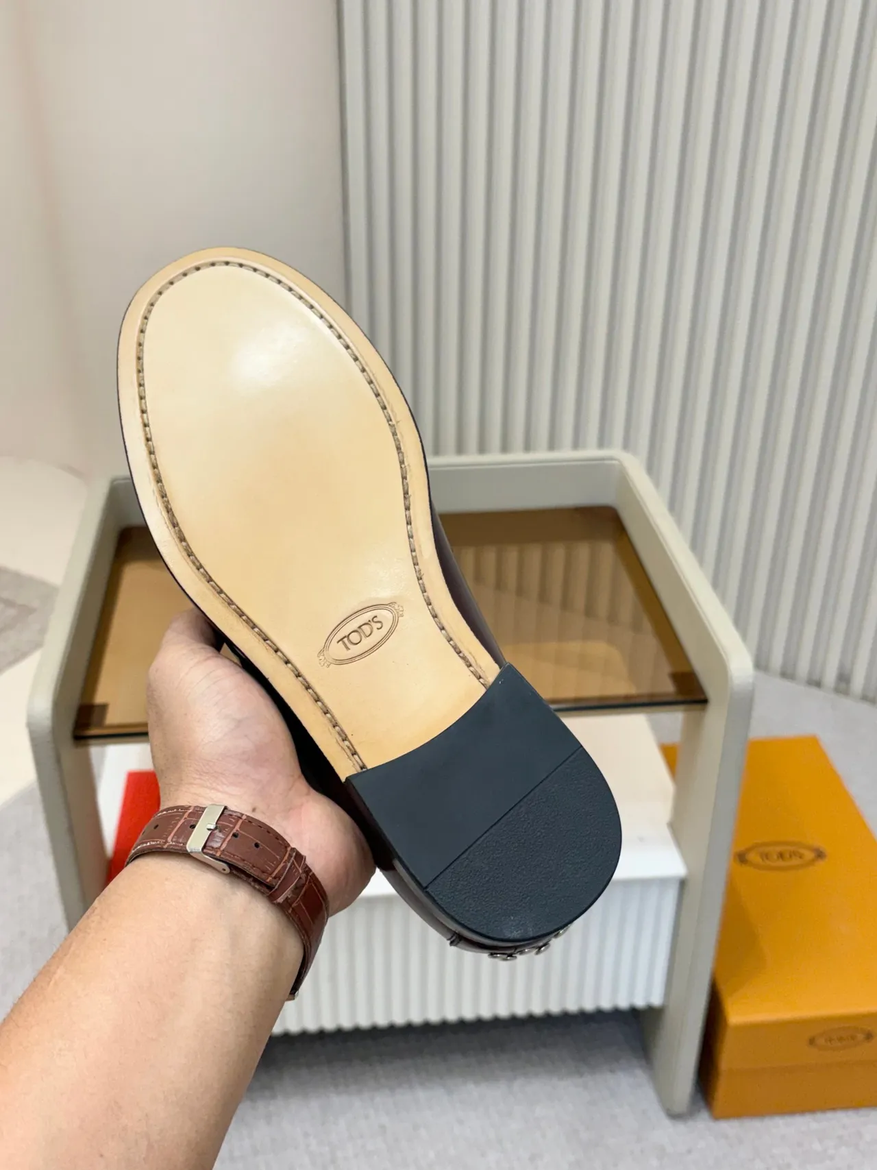 Tod's Gommino Loafer cuir bordeaux Moc-Toe 2