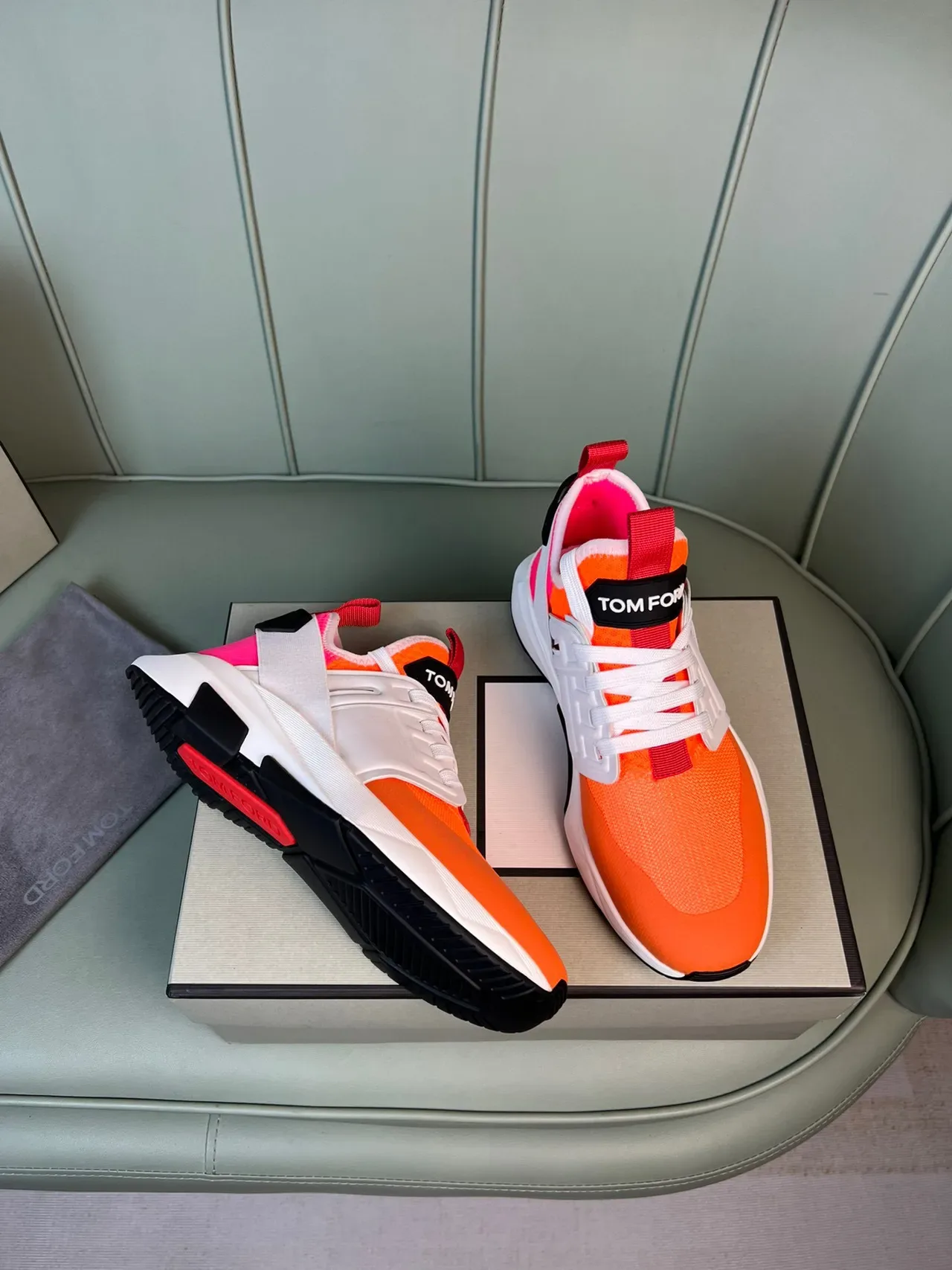 Tom Ford Sneakers Lifestyle Maille Haut Orange Rouge Midsole Sculpté Blanc 5