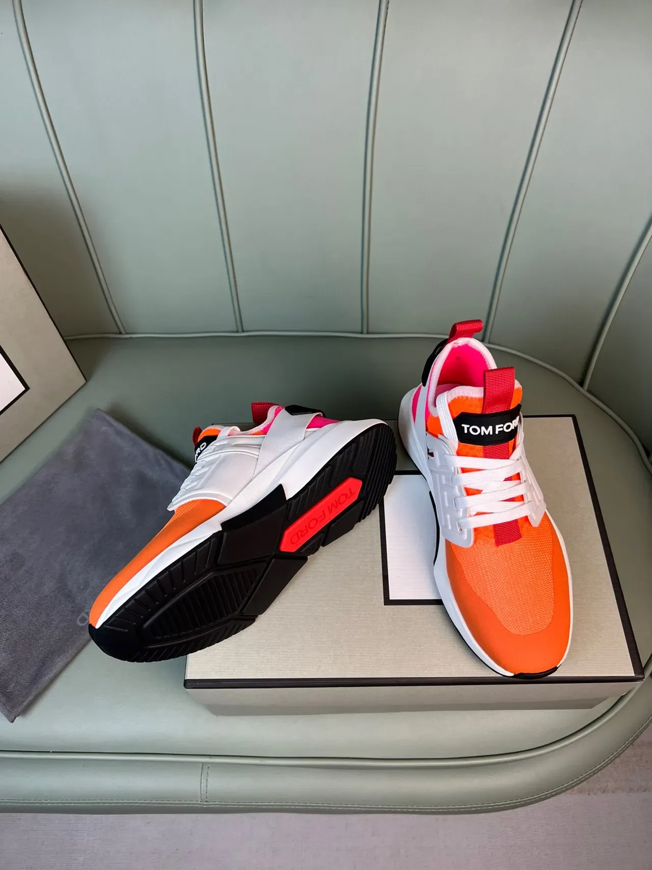 Tom Ford Sneakers Lifestyle Maille Haut Orange Rouge Midsole Sculpté Blanc 7