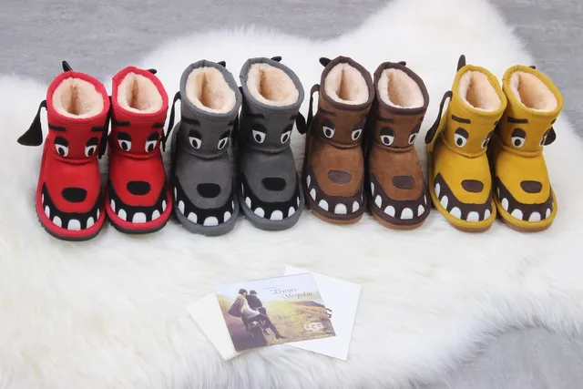 UGG Bottes de Neige avec Visage de Chien en Jaune Moutarde 5