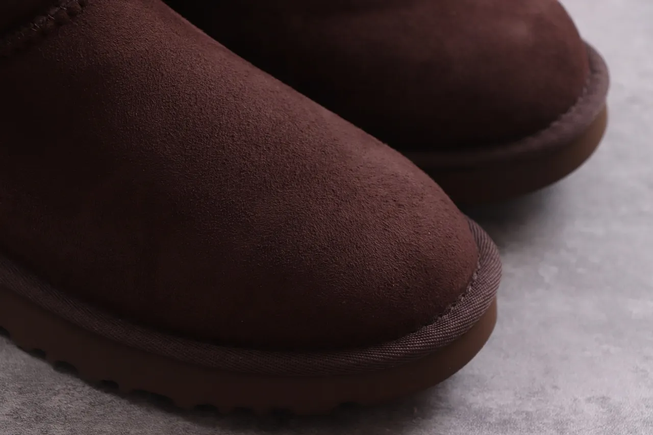 UGG Classic Short Brown Suede Shearling-Lined Snow Boots 7