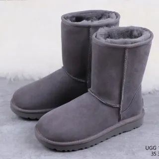 UGG Classic Short चारकोल ग्रे शियरलिंग-लाइन्ड स्नो बूट्स