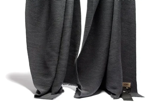 UGG Gray Ribbed Charcoal Scarve 4