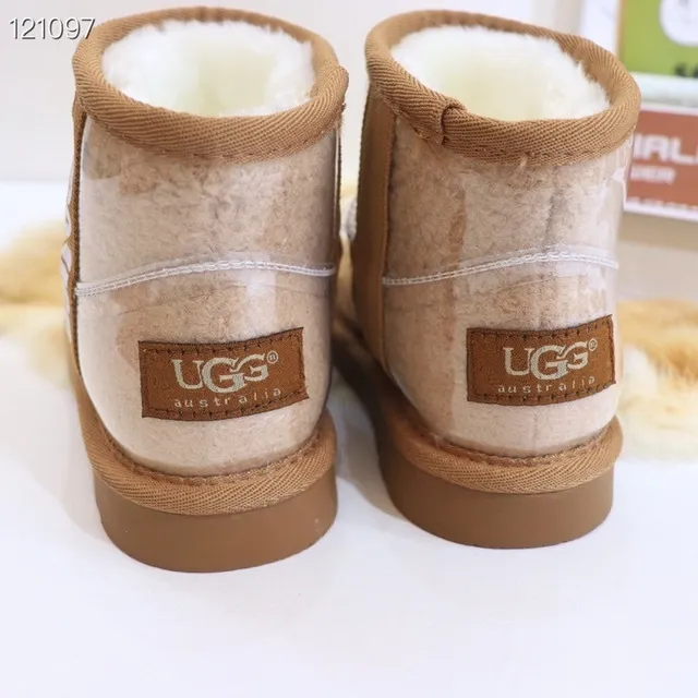 UGG Multicolor Translucent Jelly Upper Shearling-Lined Cuff Snow Boots 9