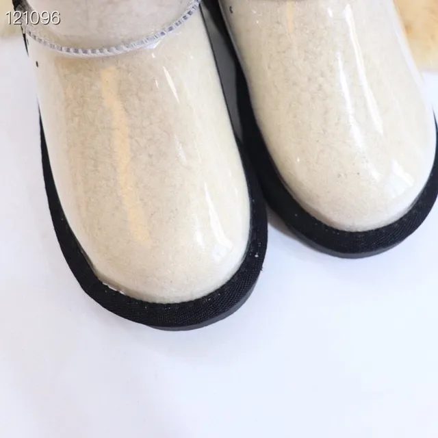 UGG Multicolor Translucent Jelly Upper Shearling-Lined Cuff Snow Boots 15
