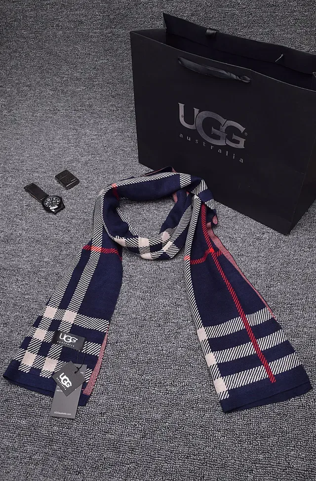 UGG Navy Beige Plaid Pattern Knitted Scarve 2