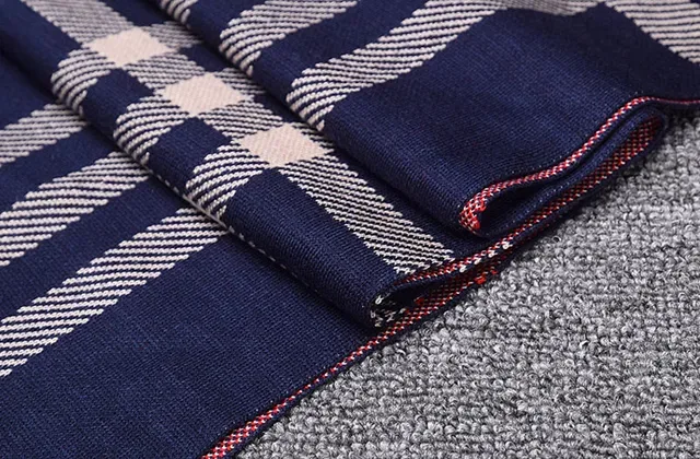 UGG Navy Beige Plaid Pattern Knitted Scarve 4