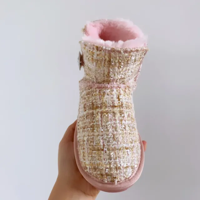 UGG Bottes de neige rose beige avec dessus en tweed et doublure en shearling 18