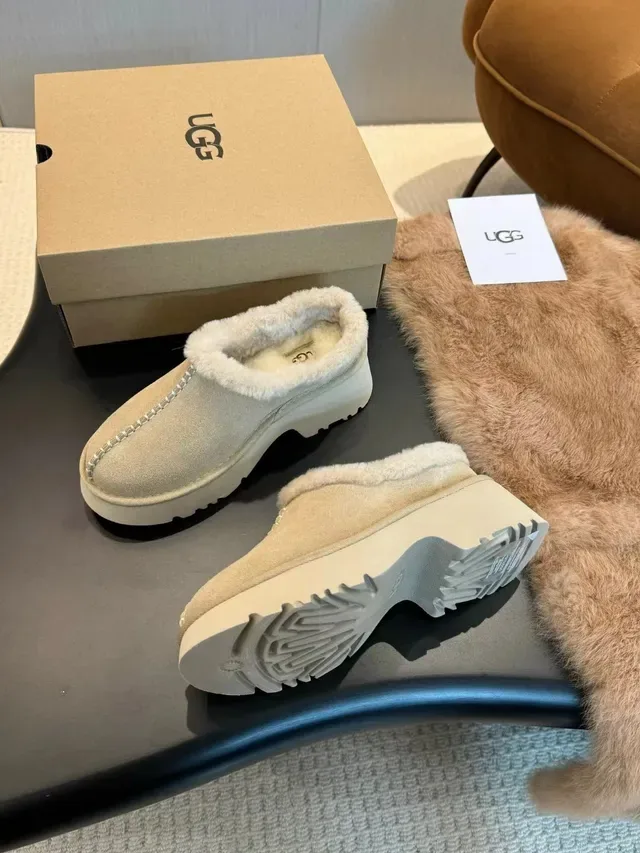UGG Tasman Beige White Shearling-Lined Suede Upper Casual Shoes 3