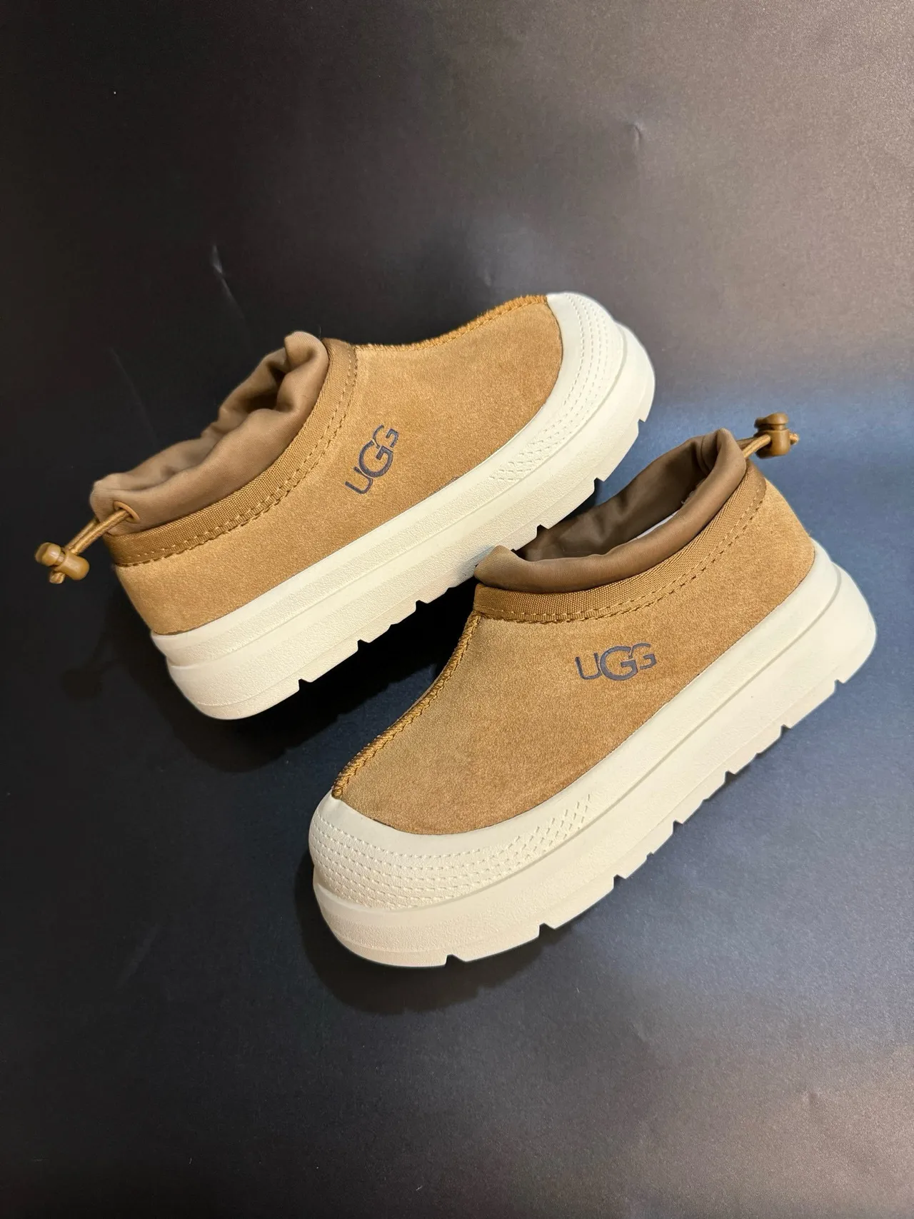 UGG Tasman Bege Branco Slip-On Plataforma Sola Sapatos Casuais 12