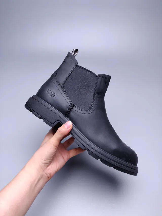 UGG Tasman Black Leather Chelsea Boots 7