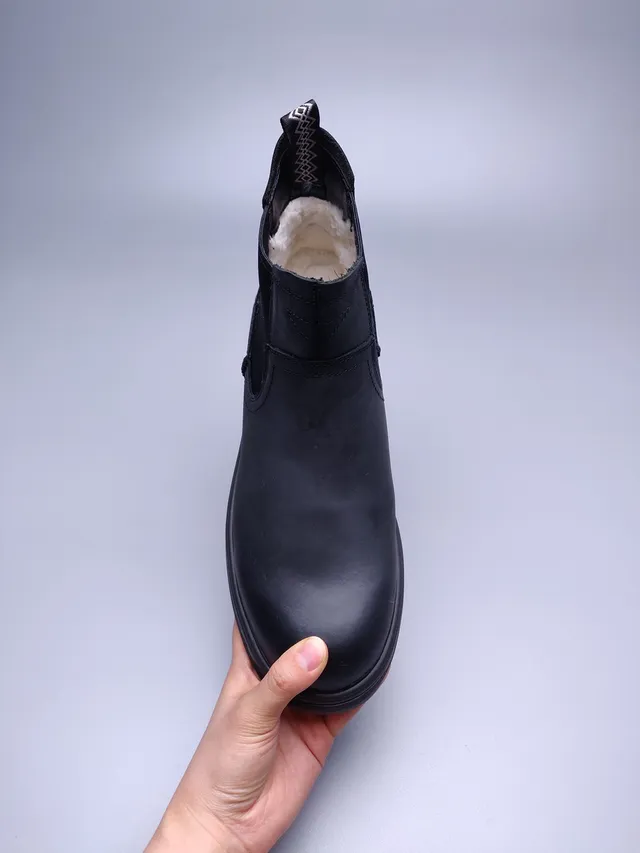UGG Tasman Black Leather Chelsea Boots 9
