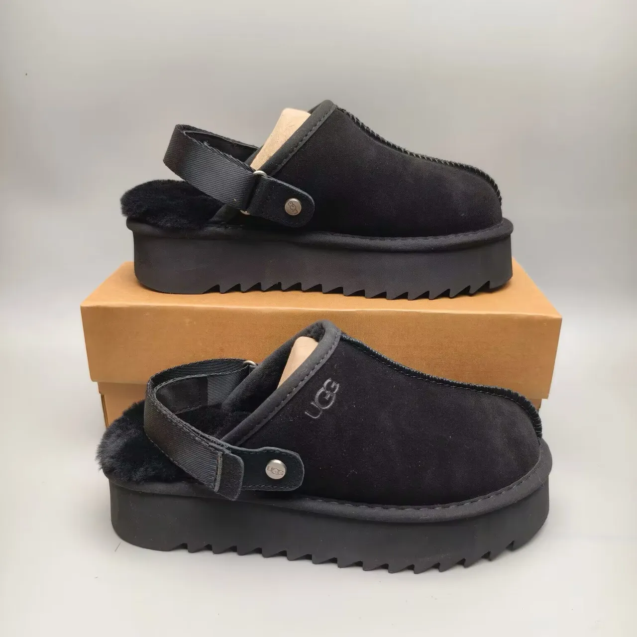UGG Tasman Black Platform Slipper 7