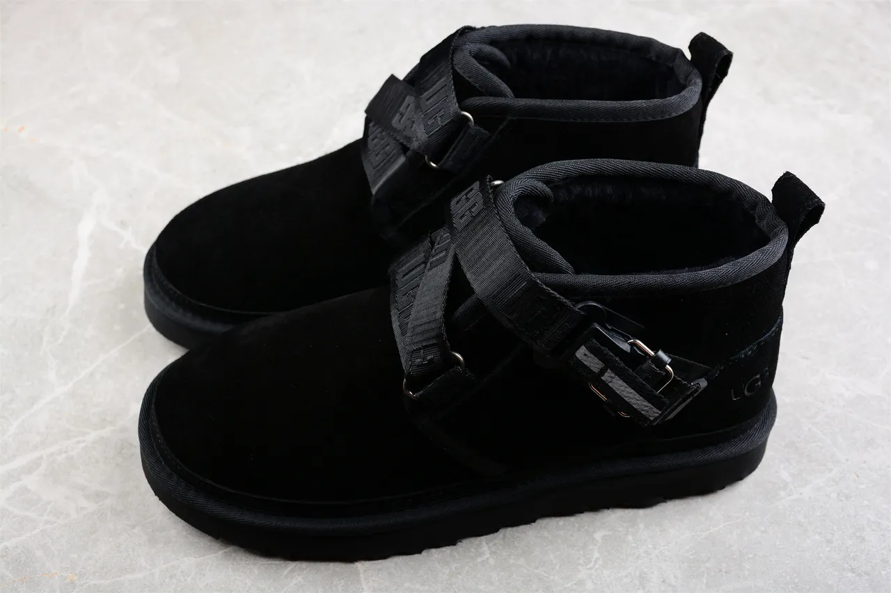 UGG Tasman काले चमड़े के एंक्ल बूट्स 8