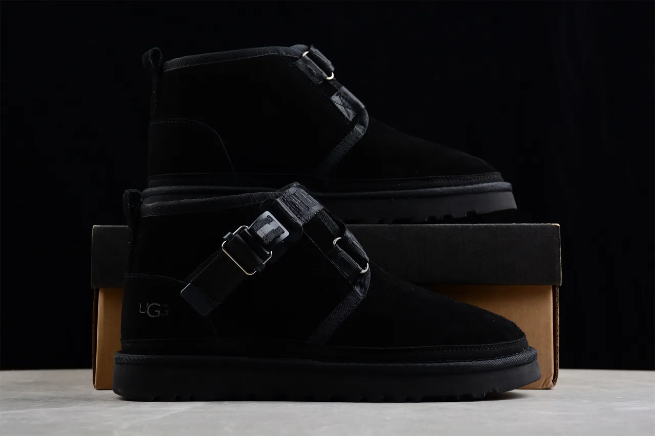 UGG Tasman काले चमड़े के एंक्ल बूट्स 14