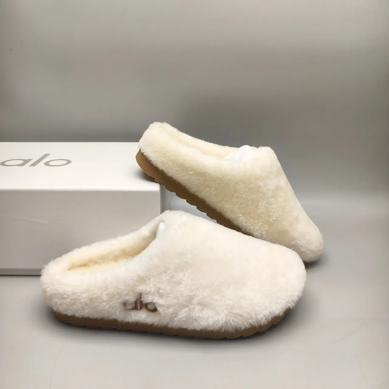 UGG Tasman Cream Shearling Slipper 6