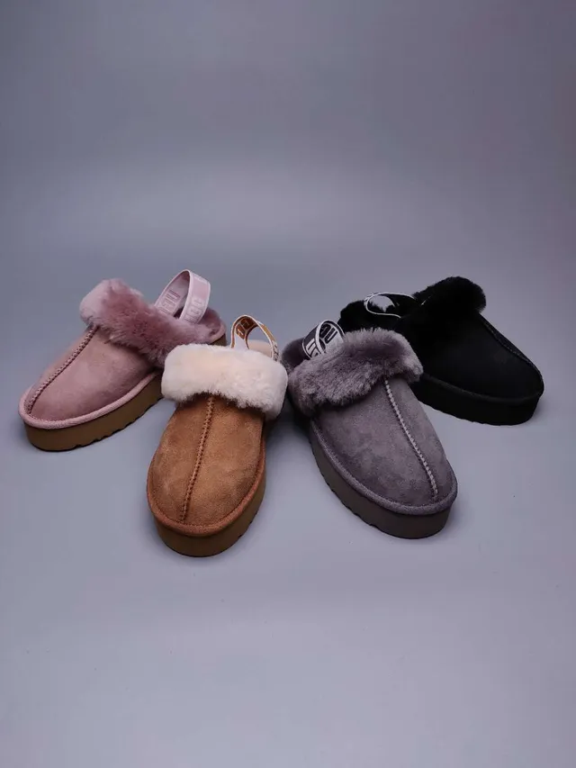 UGG Tasman ग्रे सूड प्लेटफॉर्म स्लिपर 2
