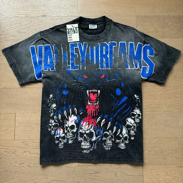 Camiseta gráfica Vale Forever de lavado ácido desgastada con calavera y pantera 2