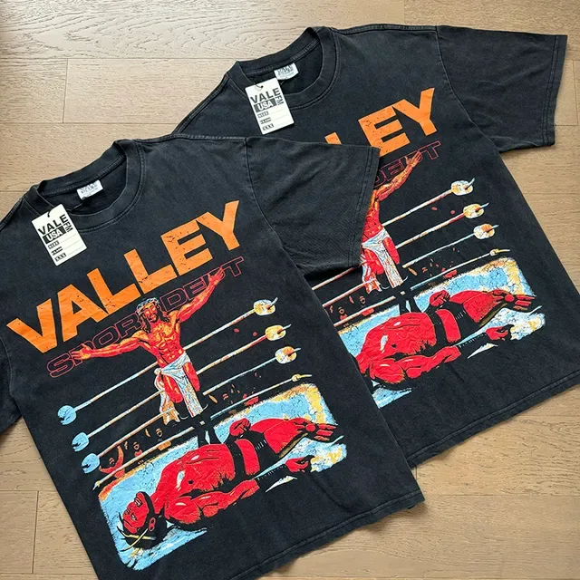 Camiseta gráfica preta lavada Vale Forever Valley Sport Dept 2