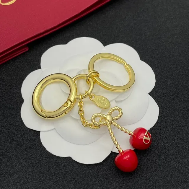 Bracelet Valentino Cherry Bow Or Rouge Métal Corde Tordue 5
