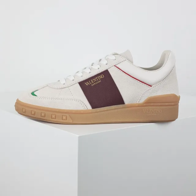 Valentino Garavani Off-White Bordeaux Rayé Sneakers Lifestyle 9