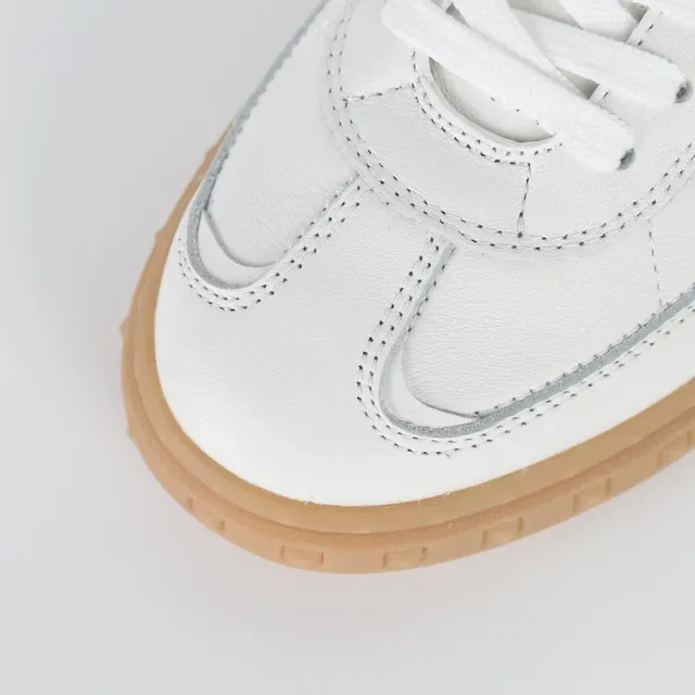 Valentino Garavani Sneakers Lifestyle Blanc et Rose en Cuir 5