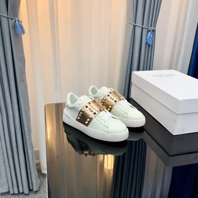 Valentino Rockstud Studded Strap White Leather Lifestyle Sneakers 4