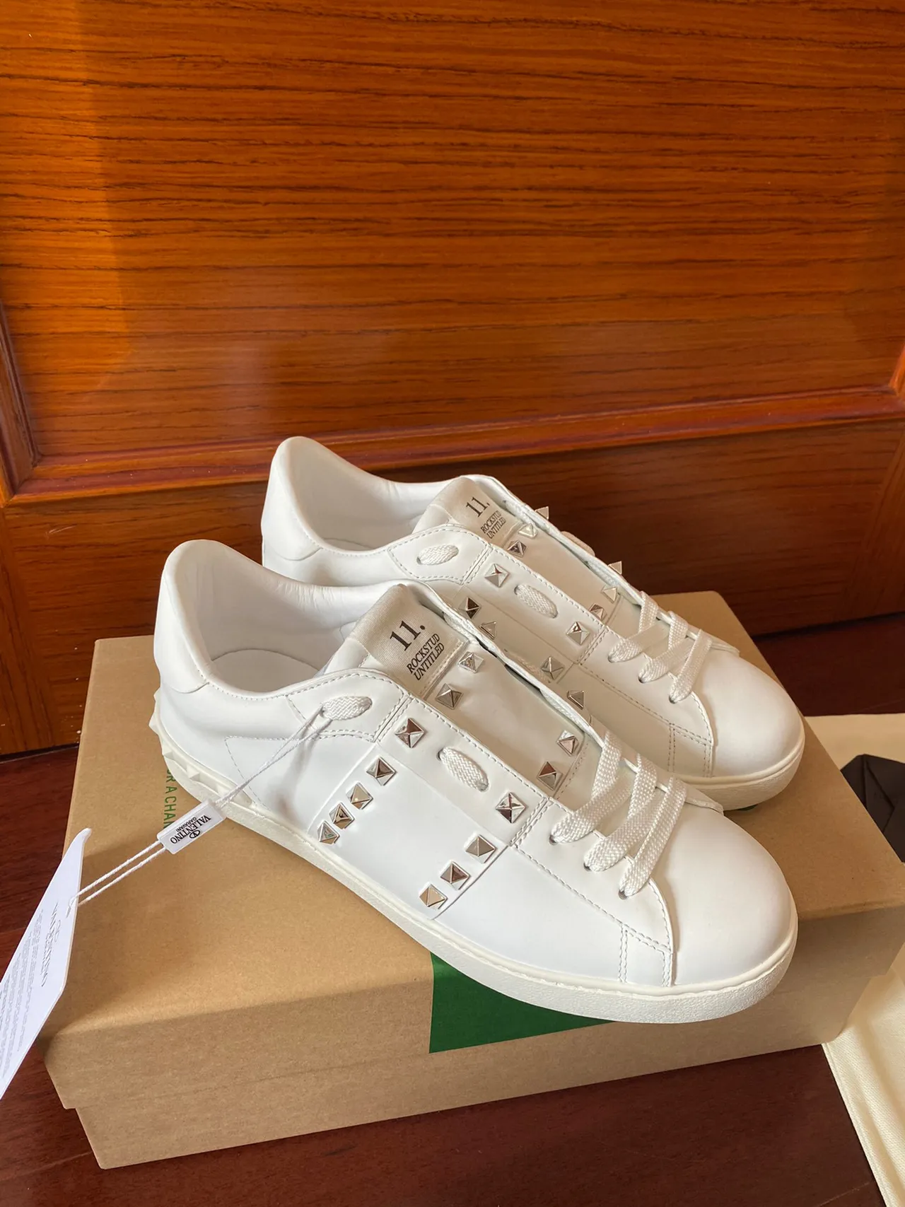 Valentino Rockstud Studded White Leather Lifestyle Sneakers 2