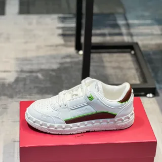 Valentino Rockstud Zapatillas Lifestyle Blancas Marrones Verdes Tachonadas