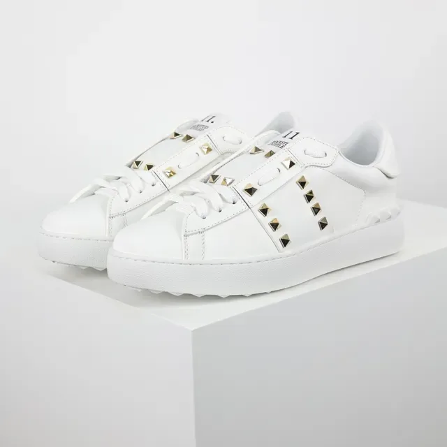Valentino Rockstud Tênis Lifestyle de Couro Branco com Stud de Ouro 2