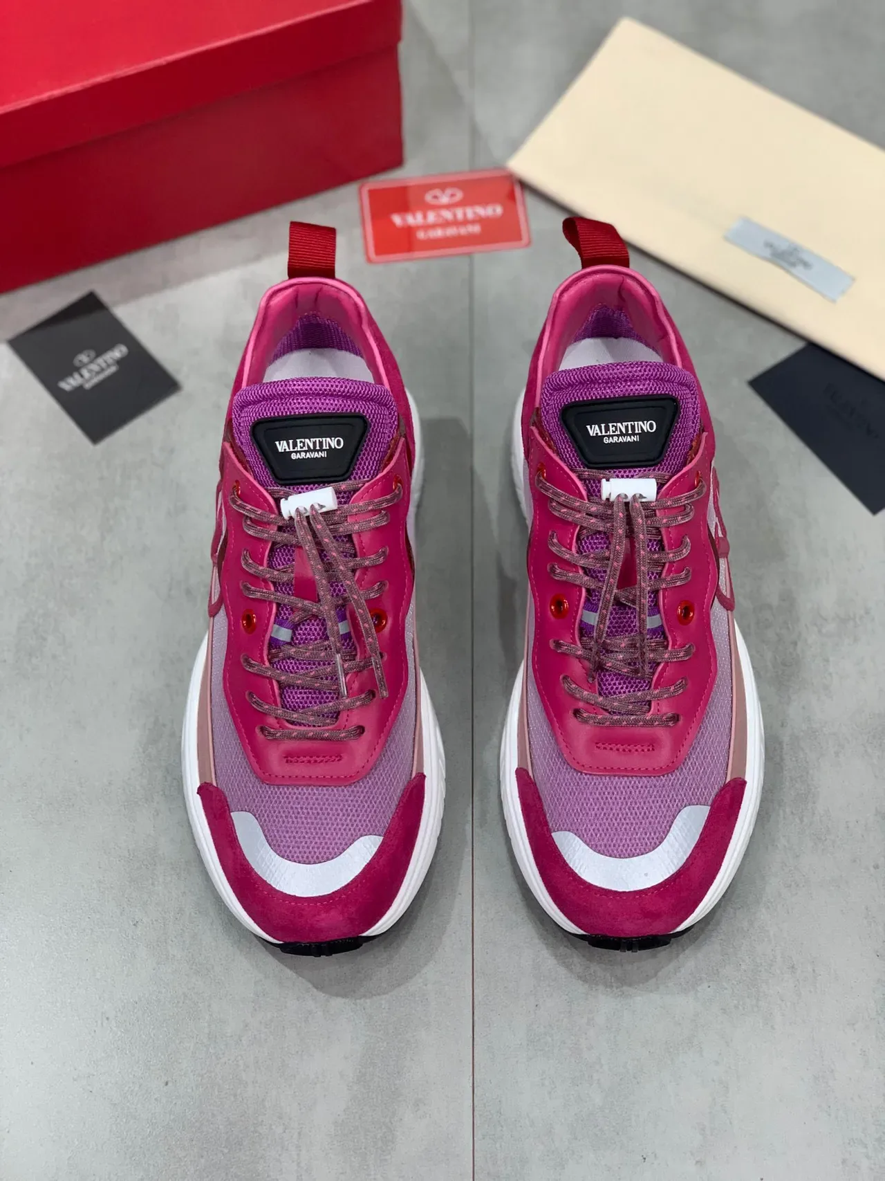 Valentino VLogo Chunky Sneaker Rosa e Branco 2