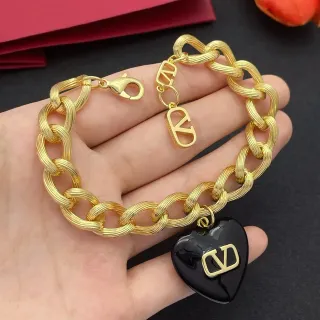Valentino VLogo Heart Chunky Chain Bracelet