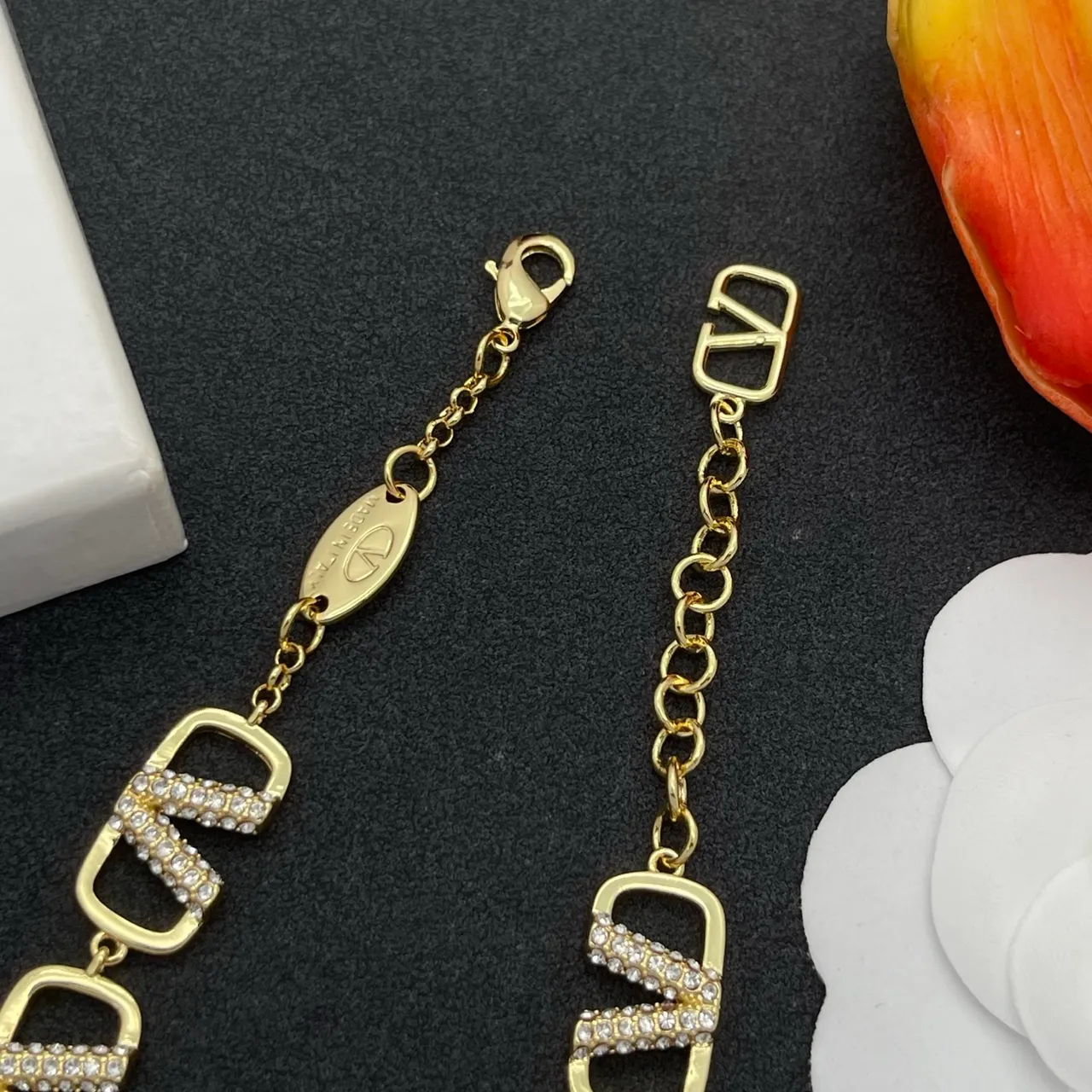 Valentino VLOGO Bracelet Chaîne Pavé Cristal Or-ton 4