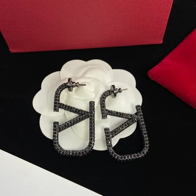Valentino VLTN Pavé Brincos Stud Cristal Preto Logo 5