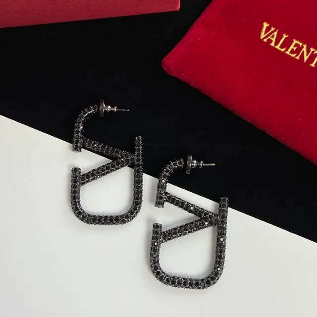 Valentino VLTN Pavé Brincos Stud Cristal Preto Logo 6