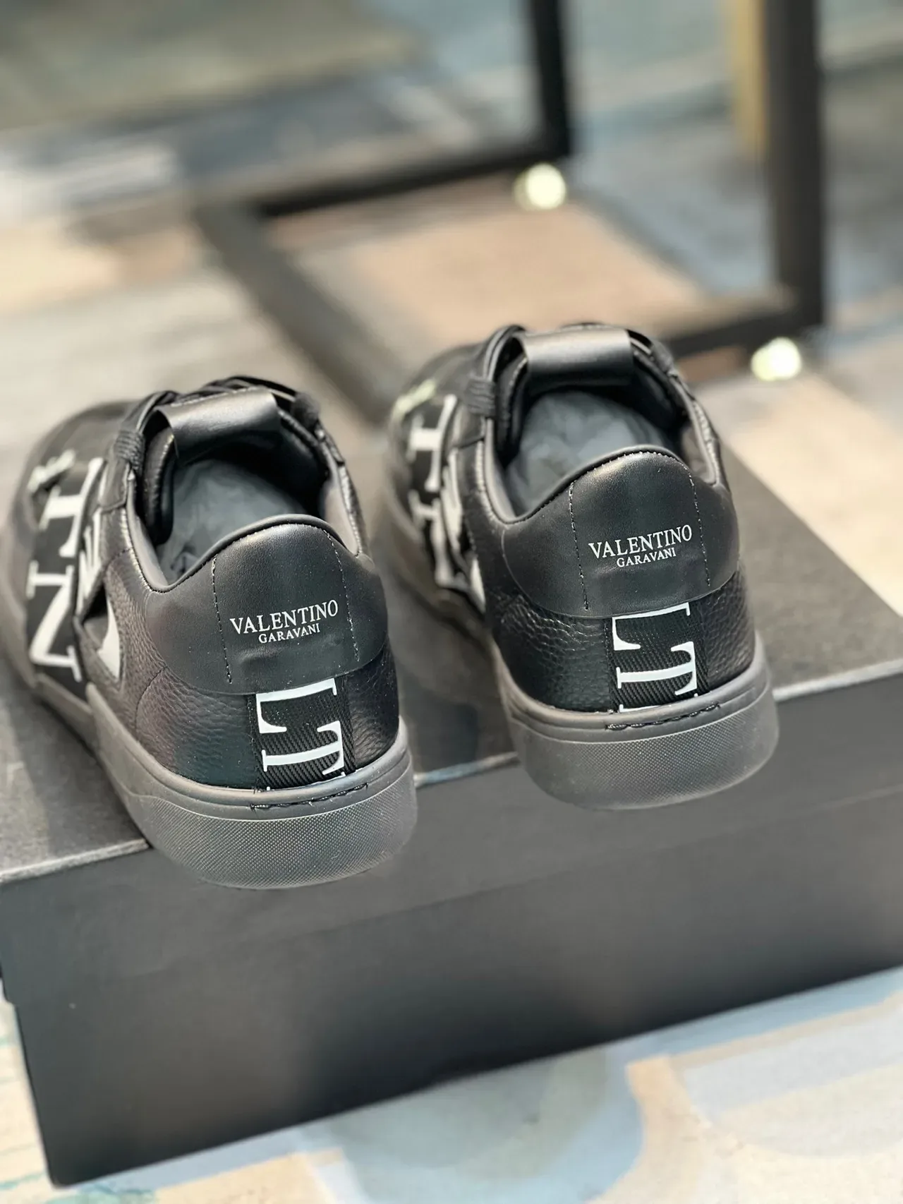 Valentino VLTN Sneaker à Sangle Noir Lifestyle Sneakers 3