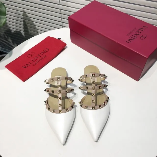Valentino White Beige Pointed-Toe Stiletto Heel Pump 3
