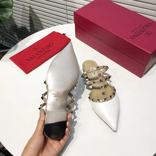 Valentino White Beige Pointed-Toe Stiletto Heel Pump 8