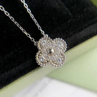 Van Cleef & Arpels Alhambra البرسيم ذو الأوراق الأربعة ماس بالبافيه قلادة