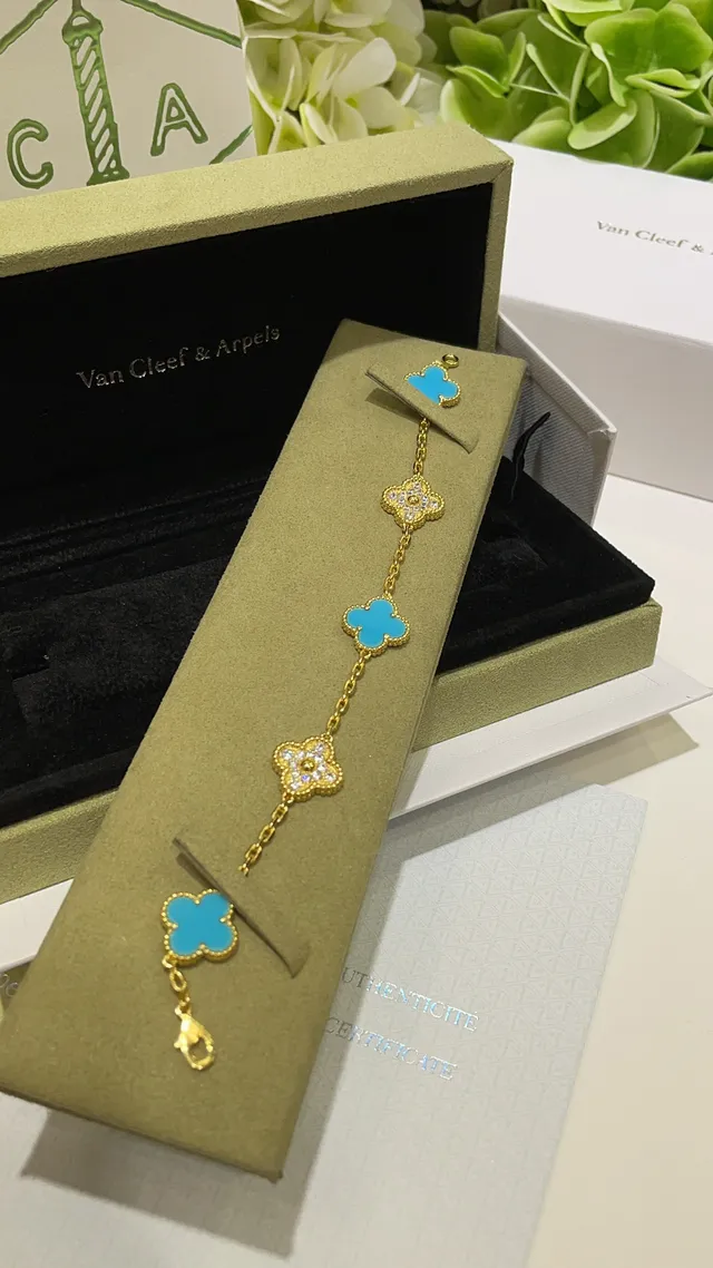 Van Cleef & Arpels Alhambra Five Motif Turquoise e Pavé Pulseira 8