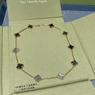 Van Cleef & Arpels Alhambra Gold Black Chain Clover-Shaped Motifs Necklace