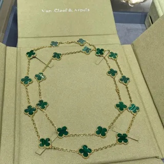 Van Cleef & Arpels Alhambra Malachite كلوبير ذو الأوراق الأربعة قلادة