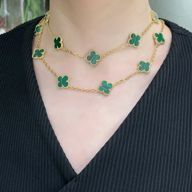Van Cleef & Arpels Alhambra Malachite Four-Leaf Clover Necklace 9